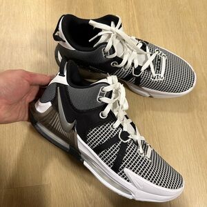 Nike Basketball Black and White Athletic Shoes